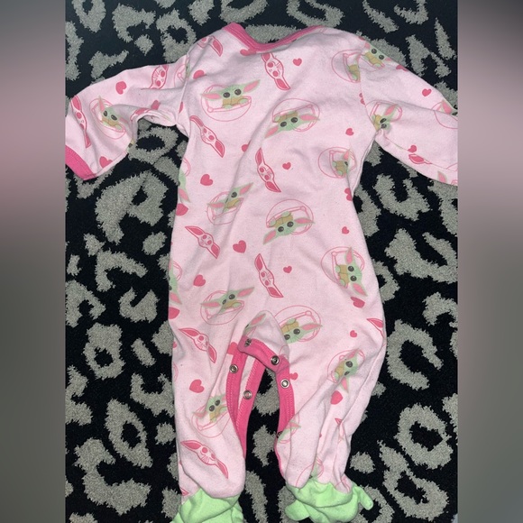 Baby Yoda Pink Onesie - Picture 3 of 5